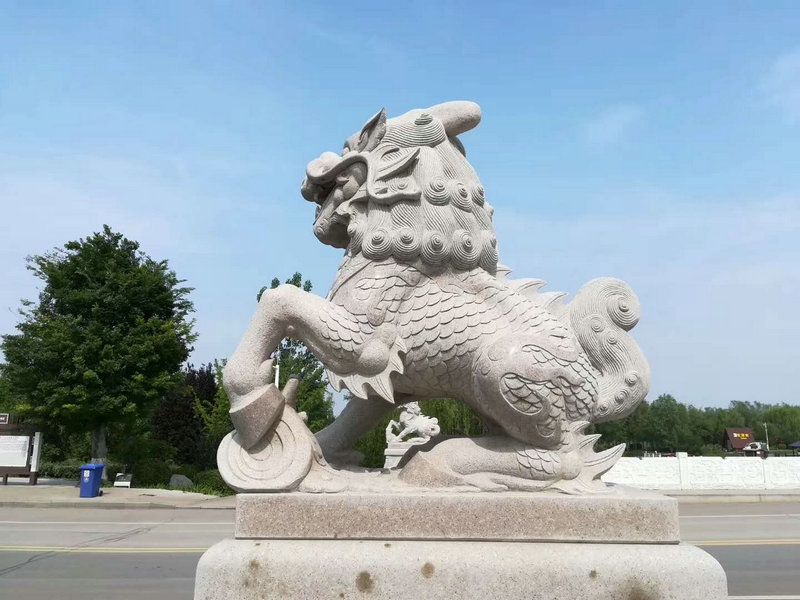 擺獅子像要考慮地形地勢(shì)